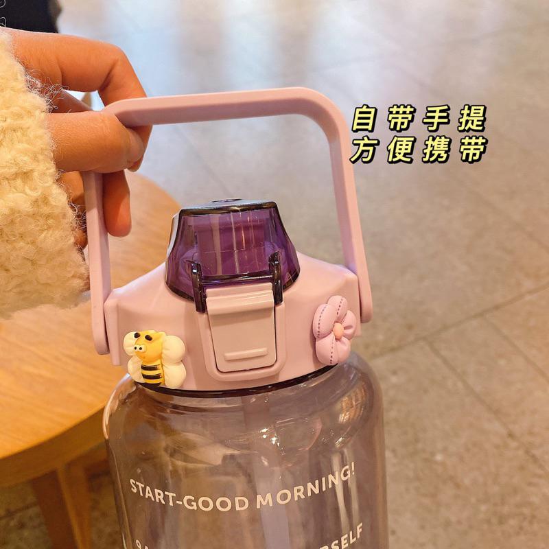台灣現貨🇹🇼免運優惠✨ 透明殼度水壺 夏天必備 清涼喝水 2000ml大容量水壺 健康喝水 水壺 水杯 喝水 夏天-細節圖7