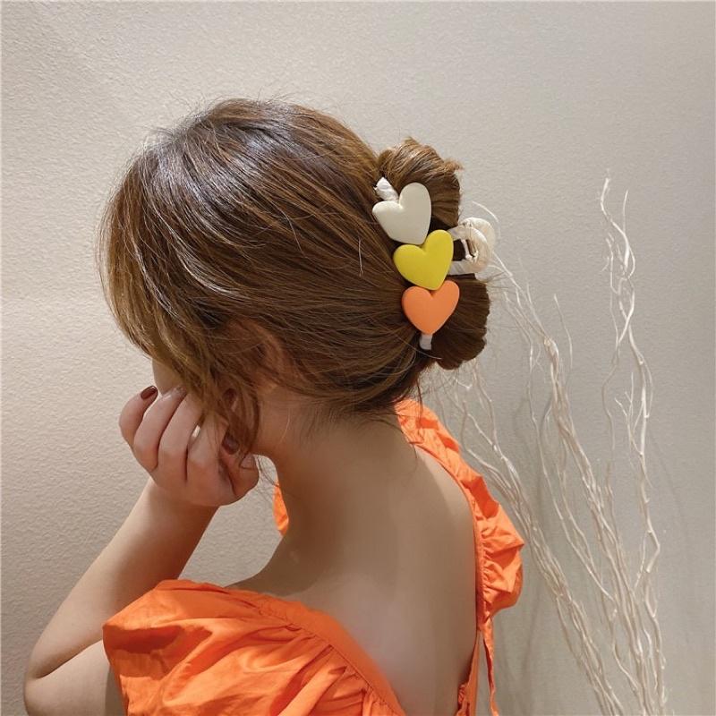 六月生活✨愛心撞色髮夾💗 鯊魚夾 愛心髮夾 髮飾綁髮 氣質簡約髮夾 百搭髮夾-細節圖4