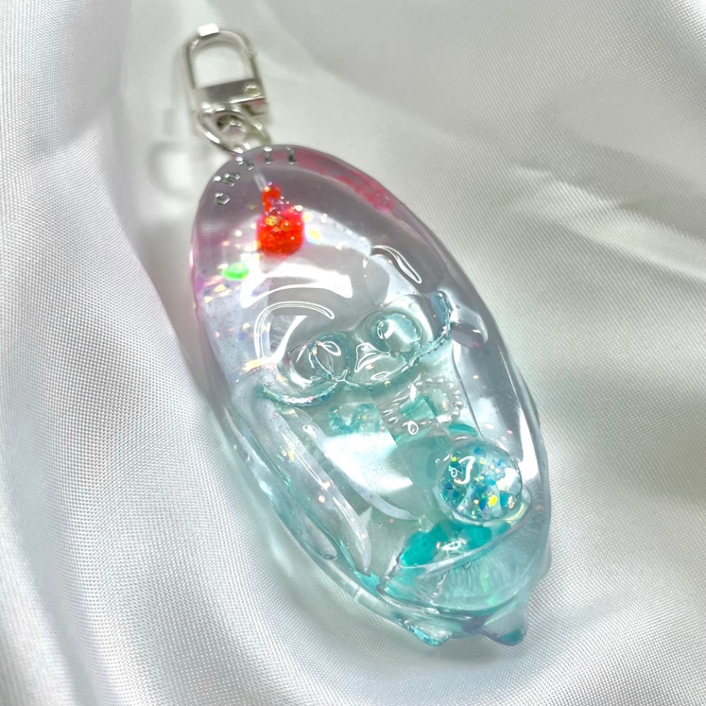 ice cream shaker 滴膠吊飾🧊chill🧊 y2k吊飾/滴膠鑰匙圈/生日禮物🎁-細節圖2