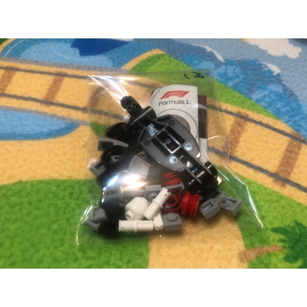 【睿睿小舖】LEGO 樂高 積木 F1 抽抽樂 71049 12 號 奧斯頓馬丁 如圖。-細節圖2