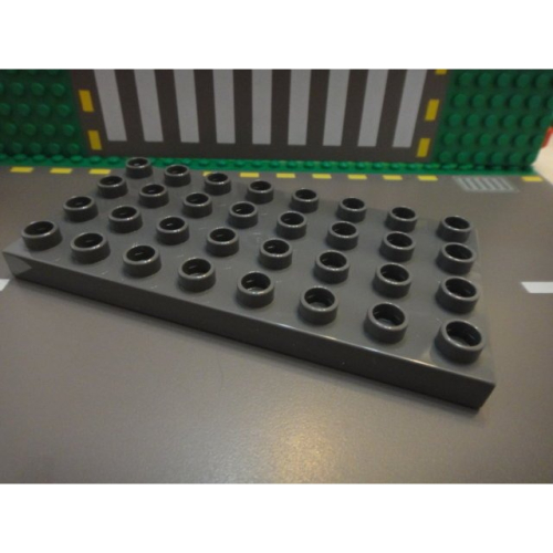 【點點小豆】LEGO 樂高積木 duplo 4x8 磚片深灰色 底板 1 個 如圖。