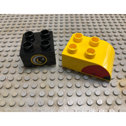 雙面印刷【點點小豆】lego 樂高積木 DUPLO 得寶 2x3 鸚鵡 臉部 眼睛 標誌 配件 2 個 一組 如圖！