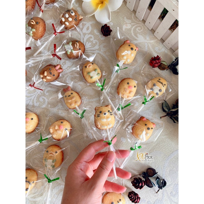 角落生物、麵包超人