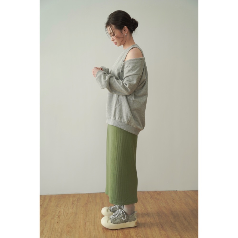 Leila’s selection秋冬 現貨出清 露肩大學踢-細節圖6