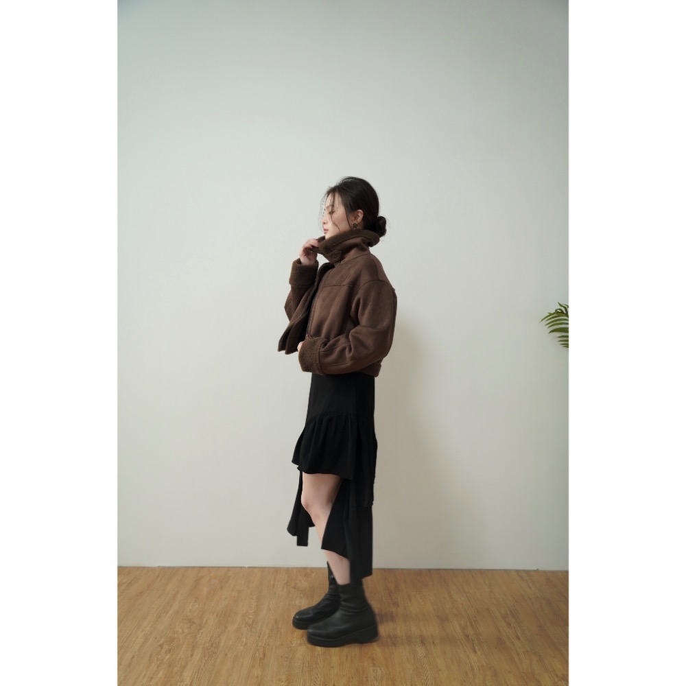 Leila’s selection 現貨 季末出清韓國製🇰🇷短版麂皮抓毛絨外套 夾克-細節圖3