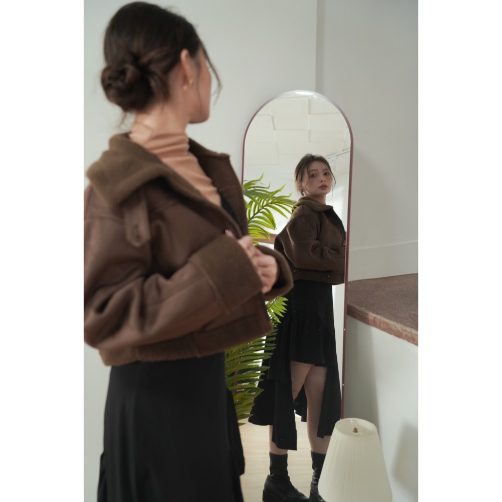 Leila’s selection 現貨 季末出清韓國製🇰🇷短版麂皮抓毛絨外套 夾克-細節圖4