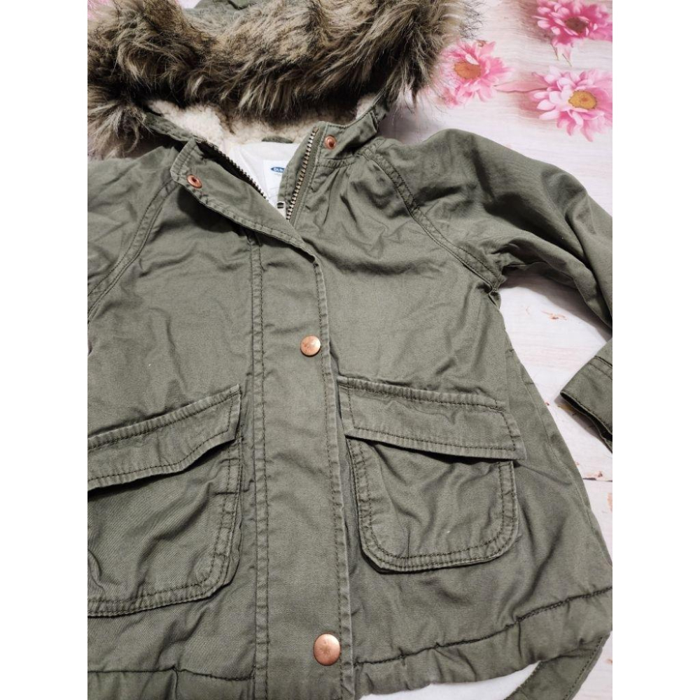 OLD NAVY 軍綠 軍裝風 外套 4T 5T  腰身設計 連帽外套 童裝 軍裝外套(A)-細節圖2