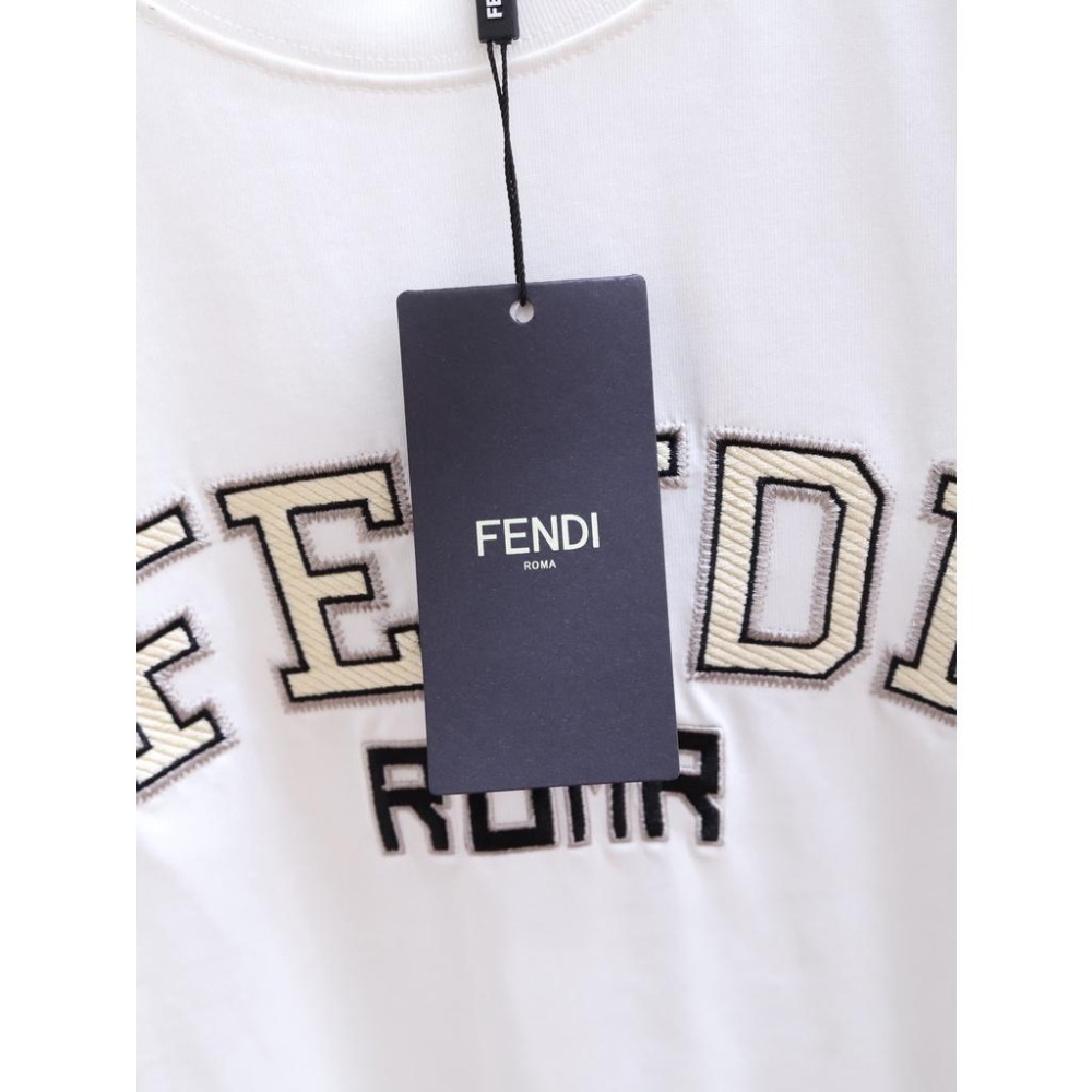 芬迪/Fendi 夏季新品專柜同步有售原單狠貨簡約時尚圓領短限量出售 售完為止-細節圖4