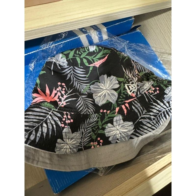【全新】NEW ERA WOMEN FLORAL 雙面漁夫帽-細節圖2