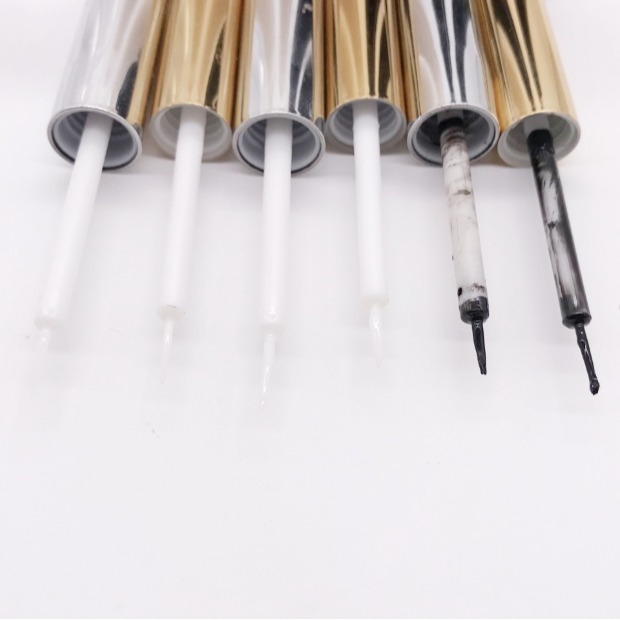 【台北24H出貨買一送一】假睫毛膠水 睫毛膠 假睫毛專用膠水 黏貼假睫毛 粘貼 速乾 持久耐用 輕鬆配戴 不刺激 無異味-細節圖6