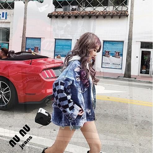 時尚雜誌同款前後刷破男友風牛仔外套-細節圖2