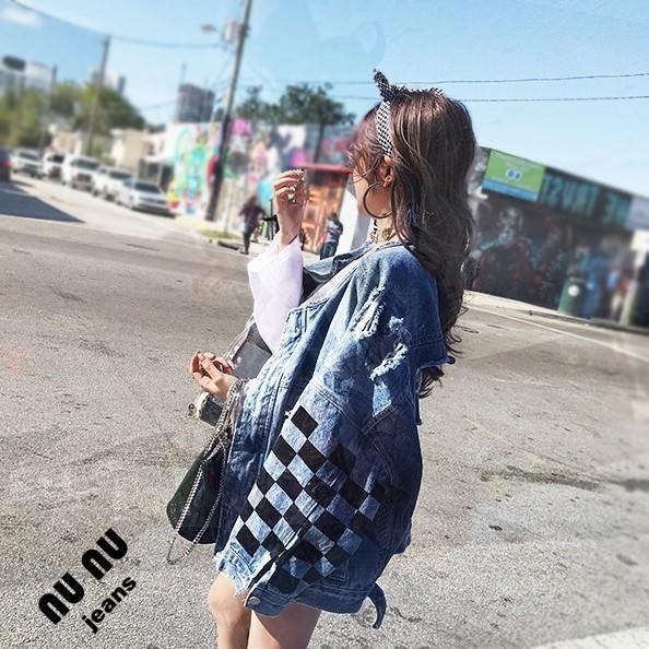 時尚雜誌同款前後刷破男友風牛仔外套-細節圖9