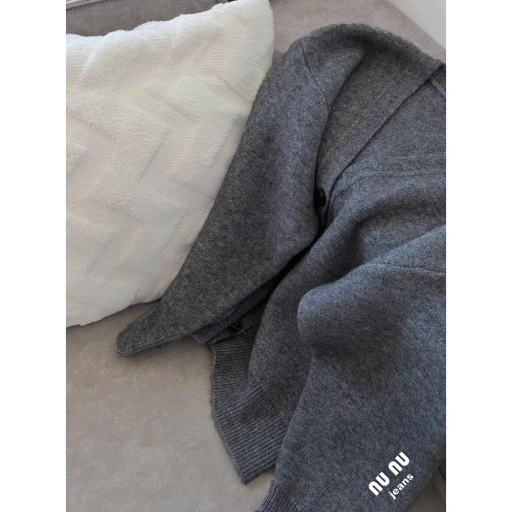 西班牙歐美風排釦針織外套 針織毛衣 毛衣外套 針織上衣 寬鬆毛衣 保暖上衣 針織衫 韓版外套 保暖外套 開衫外套-細節圖9