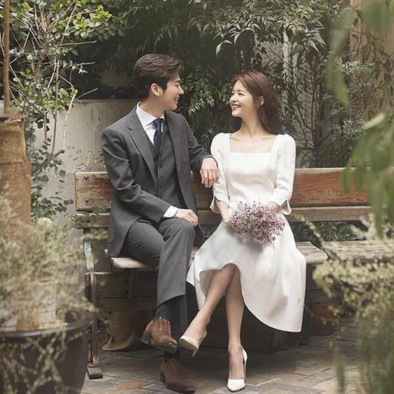 旗艦店法式輕婚紗2023新款新娘復古緞面旅拍森系簡約日常顯瘦小禮服女裙-細節圖2