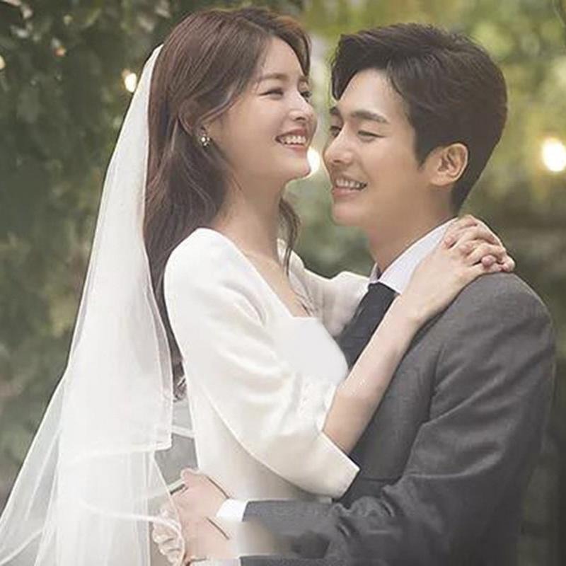 旗艦店法式輕婚紗2023新款新娘復古緞面旅拍森系簡約日常顯瘦小禮服女裙-細節圖3