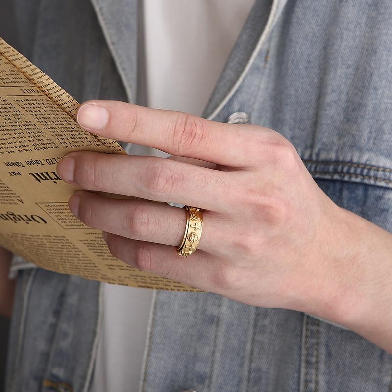 爆款>>復古簡約十字架指環 霸氣抹黑可轉動解壓骷髏頭鈦鋼潮男戒指-細節圖4