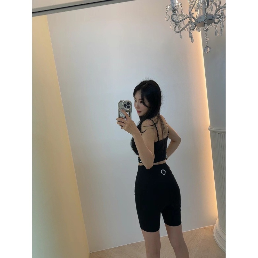 ✈️粉現貨-正韓🇰🇷//太妍歐膩//logo繃帶造型短版bra-細節圖2