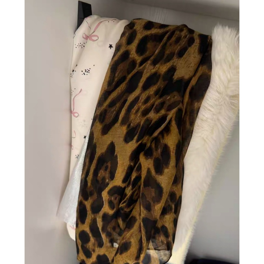 ✈️現貨-//穿搭選品//豹紋絲巾披巾-細節圖6