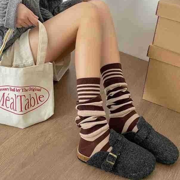 ✈️現貨-//穿搭選品//安可拉條紋堆堆襪-細節圖3