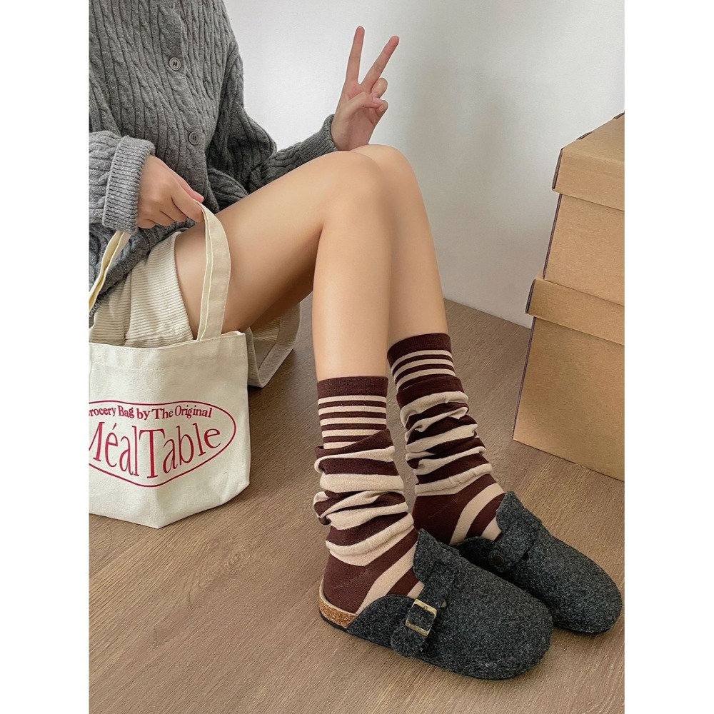 ✈️現貨-//穿搭選品//安可拉條紋堆堆襪-細節圖10