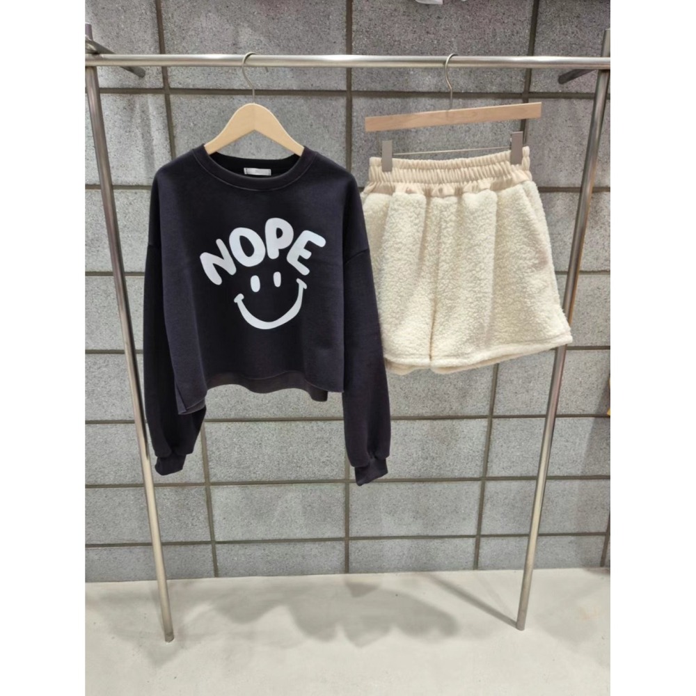 ✈️橘現貨1-正韓🇰🇷//NOPE微笑短版衛T~1.30-細節圖2
