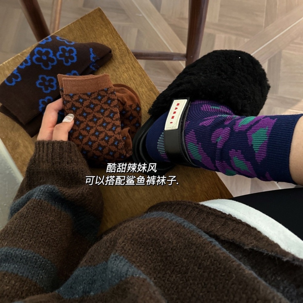 ✈️現貨-//穿搭選品//復古繁花年代針織襪