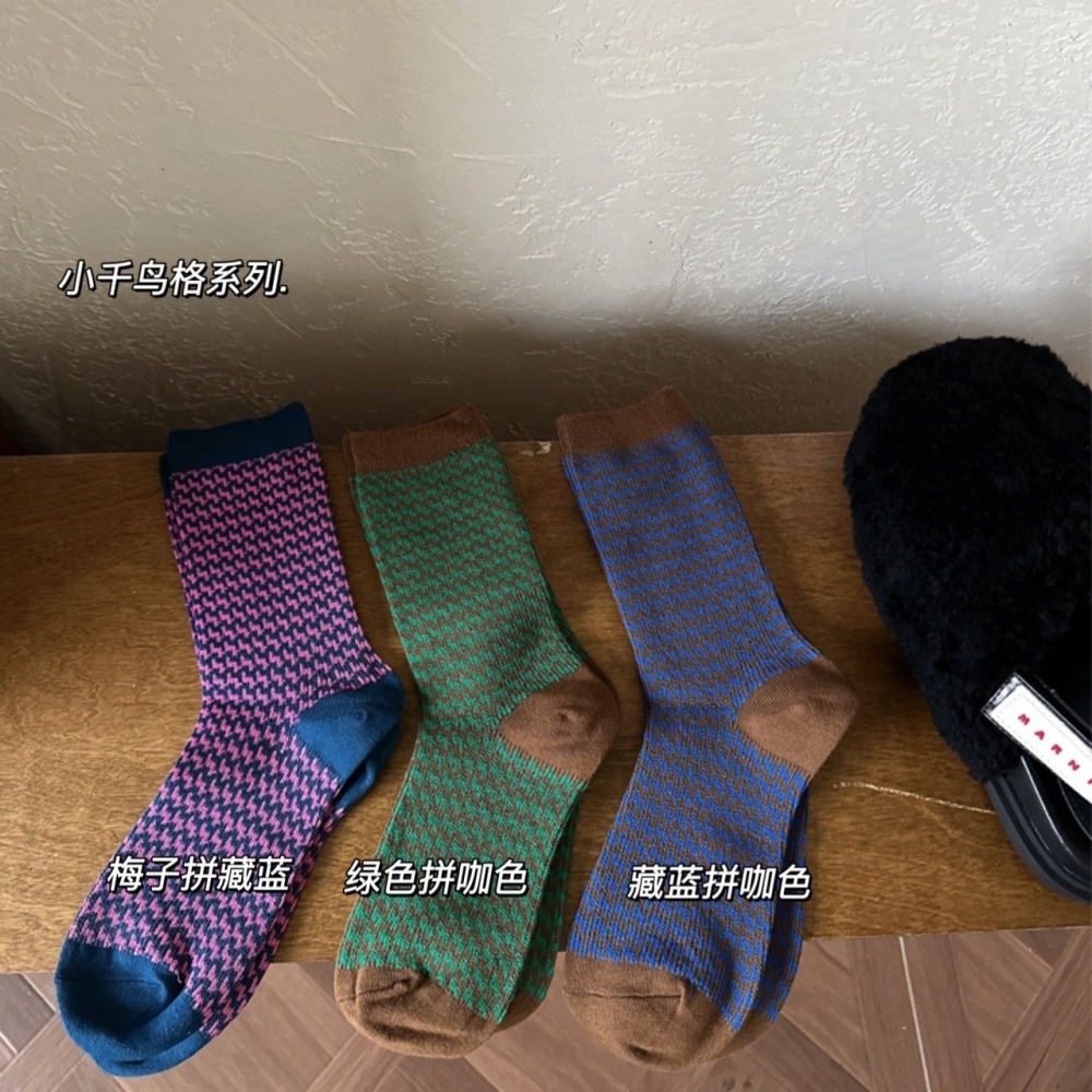 ✈️現貨-//穿搭選品//復古繁花年代針織襪-細節圖9