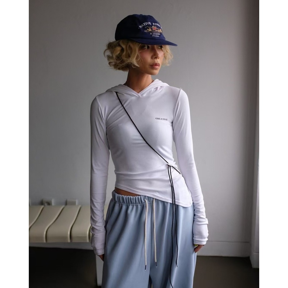 ✈️現貨-正韓🇰🇷//Minicloset//辣斜切連帽上衣~4.20-細節圖5