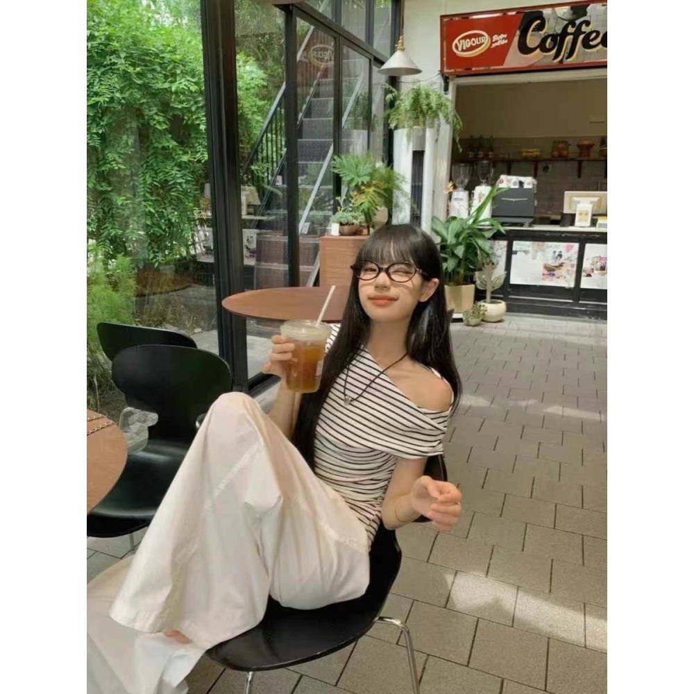 ✈️S碼現貨-//WGWE//一字斜肩條紋上衣~6.28-細節圖2