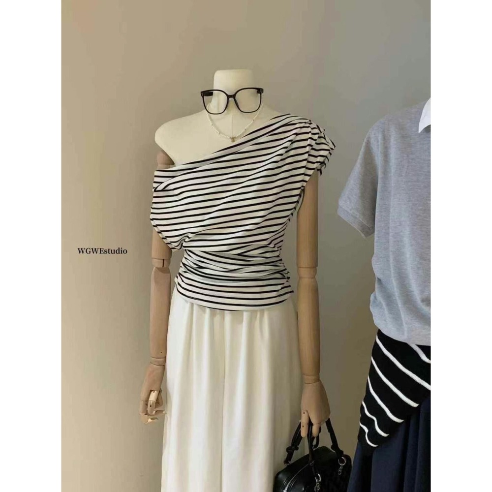 ✈️S碼現貨-//WGWE//一字斜肩條紋上衣~6.28-細節圖10