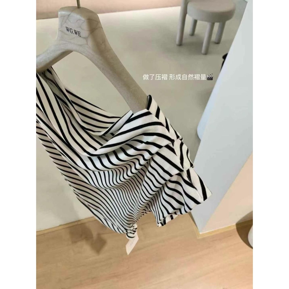✈️S碼現貨-//WGWE//一字斜肩條紋上衣~6.28-細節圖11