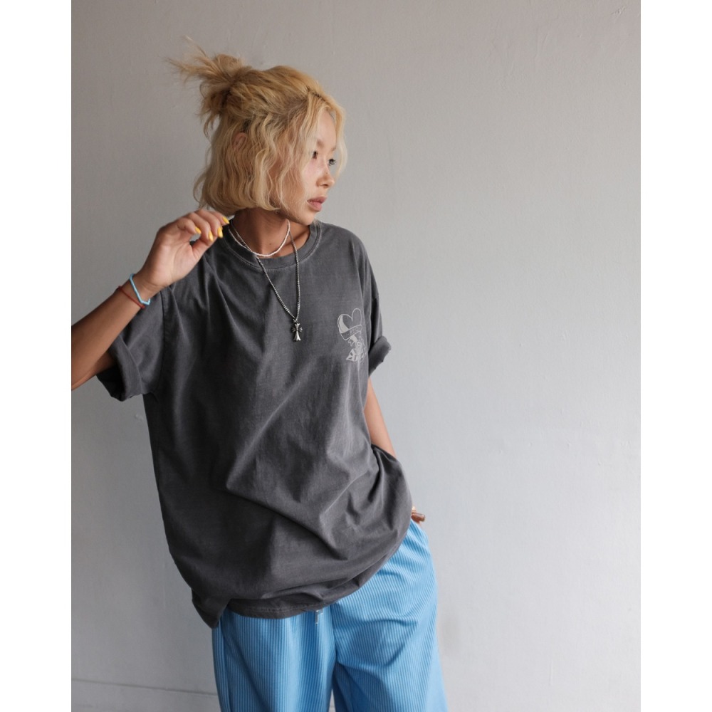 ✈️現貨-正韓🇰🇷//Mini closet//塗鴉玫瑰大版感Tee~7.20-細節圖3