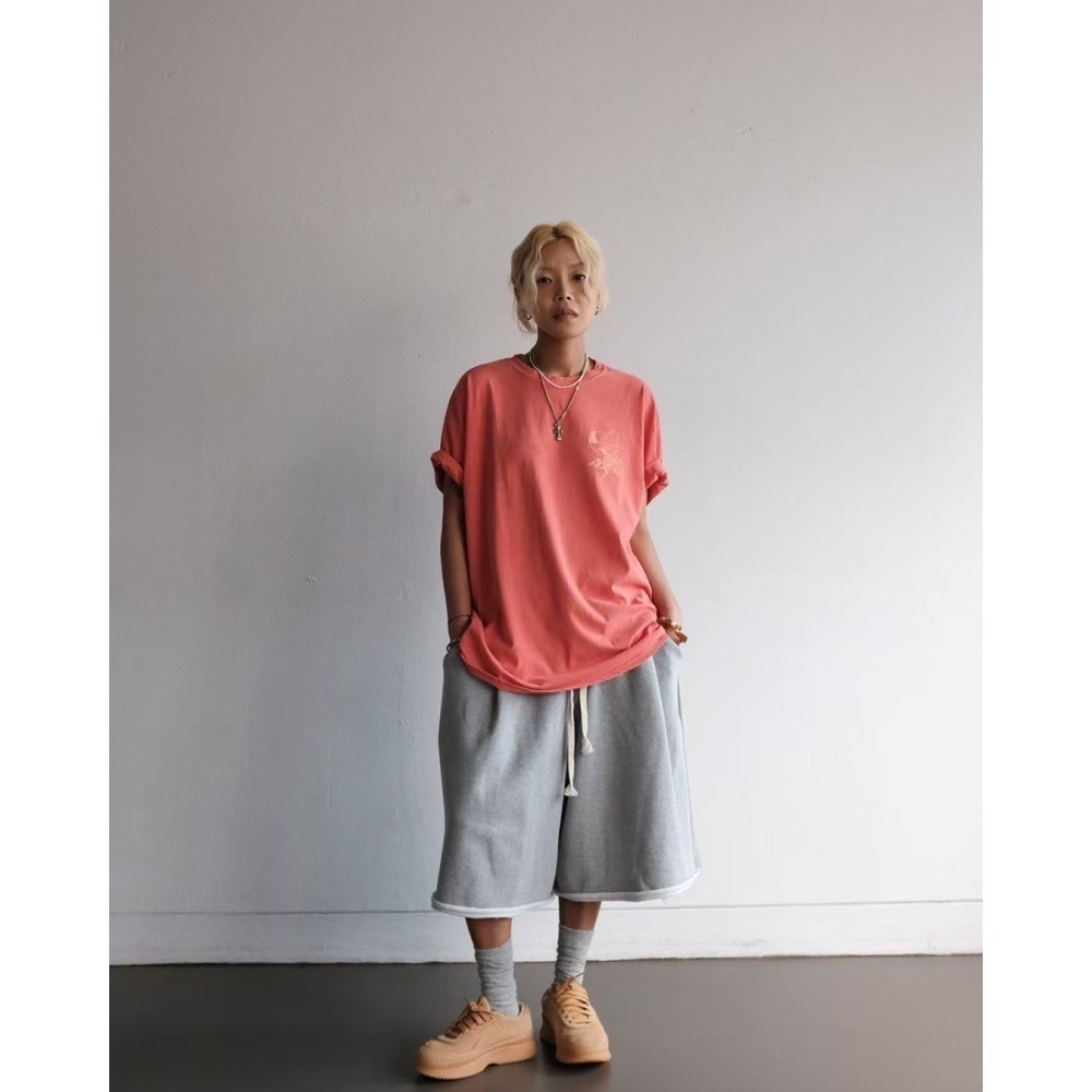 ✈️紅橘現貨-正韓🇰🇷//Mini closet//塗鴉玫瑰大版感Tee~7.20-細節圖4