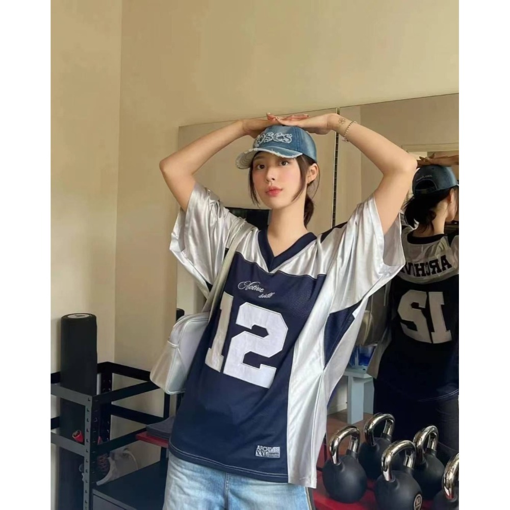 ✈️現貨-//WGWE家//撞色星星美式運動風12號印花Tee~9.1-細節圖2