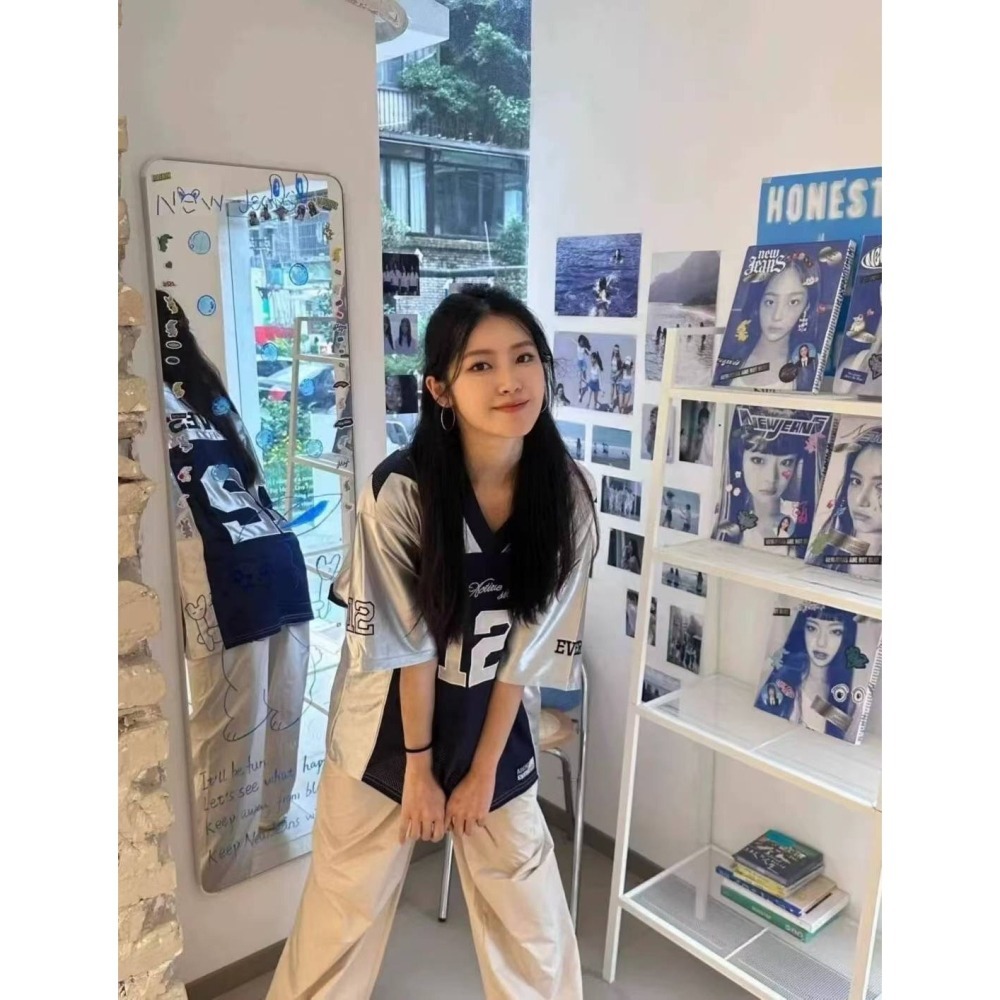 ✈️現貨-//WGWE家//撞色星星美式運動風12號印花Tee~9.1-細節圖8