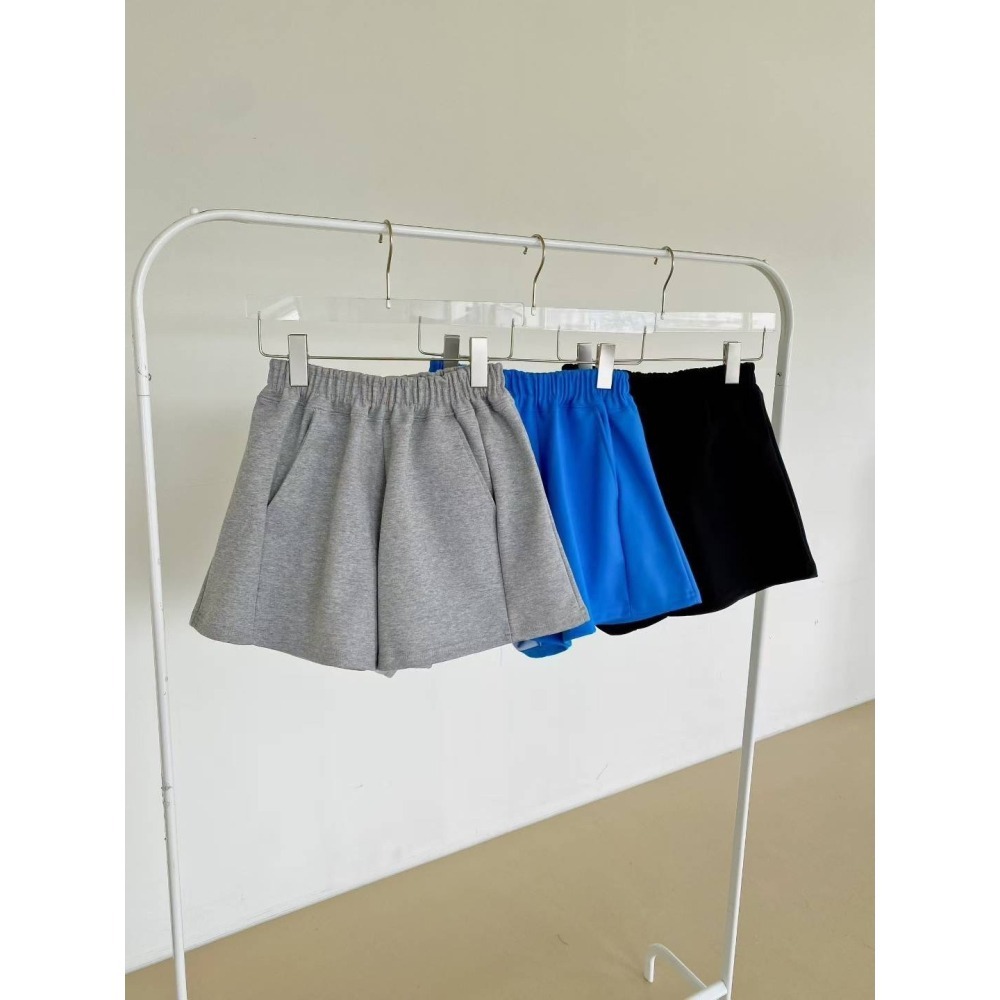 ✈️現貨-韓國🇰🇷//臭臉歐巴//太空棉挺版高腰寬褲裙短褲~9.3-細節圖11