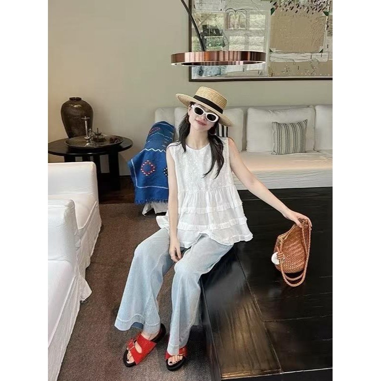 ✈️現貨-//Bella家 // 花朵刺繡減齡背心小衫~9.15-細節圖2