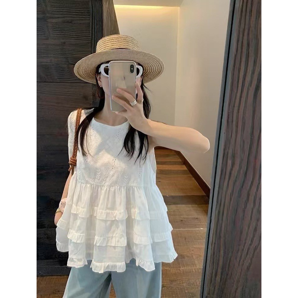 ✈️現貨-//Bella家 // 花朵刺繡減齡背心小衫~9.15-細節圖7