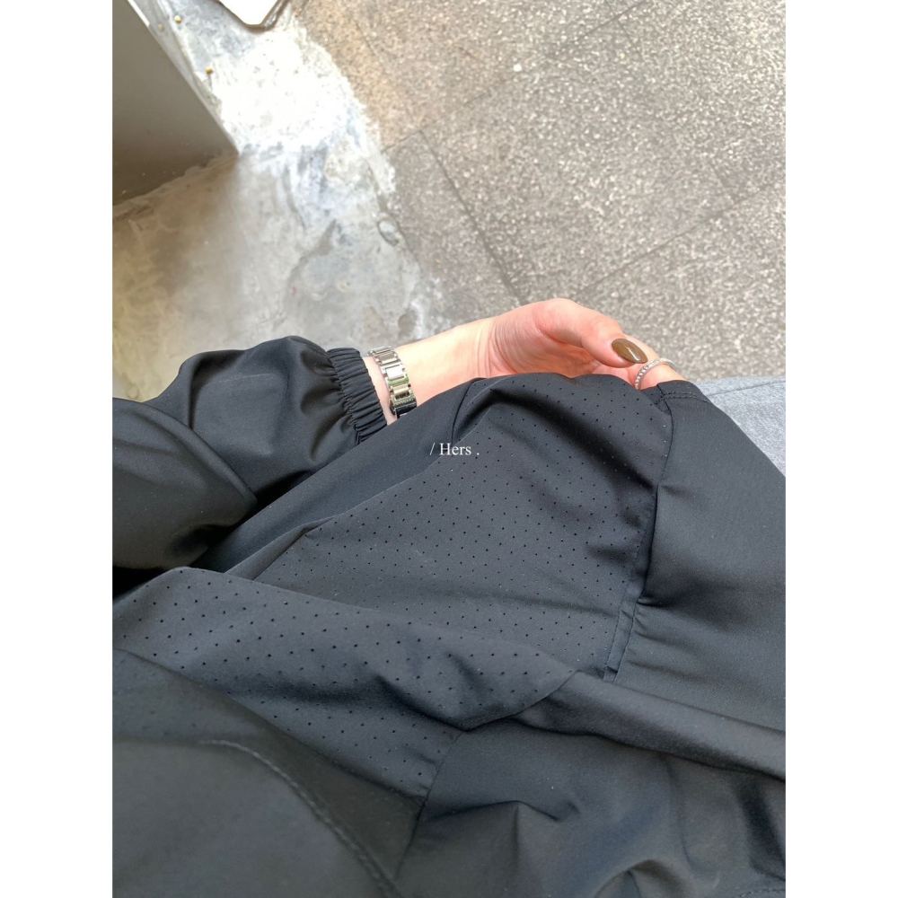 ✈️預購-//Hers家//輕薄秋款連帽防曬外套~10.20-細節圖5