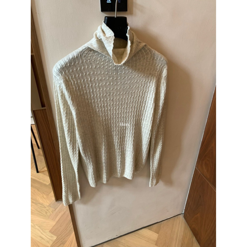 ✈️預購-//Hers家 //美美半高領針織衫~1.15-細節圖9