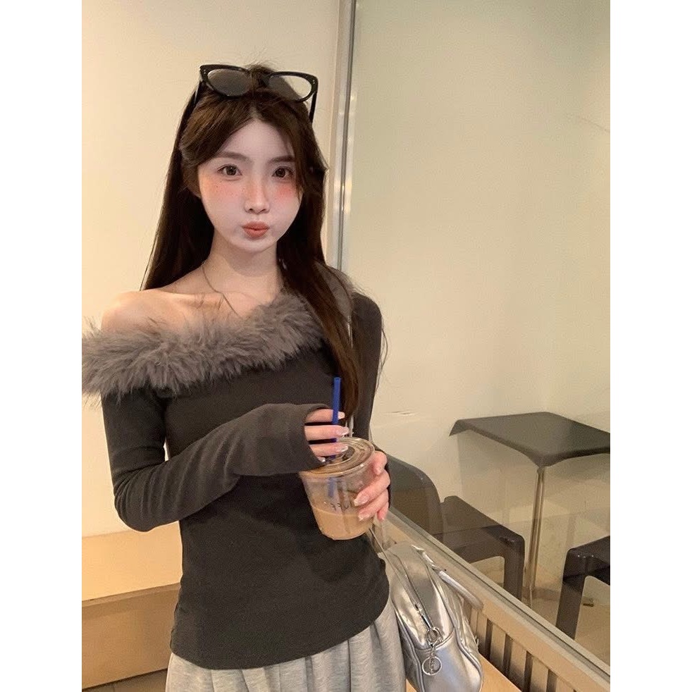 ✈️預購-//WGWE家 //斜肩毛絨拼接上衣~1.20-細節圖7