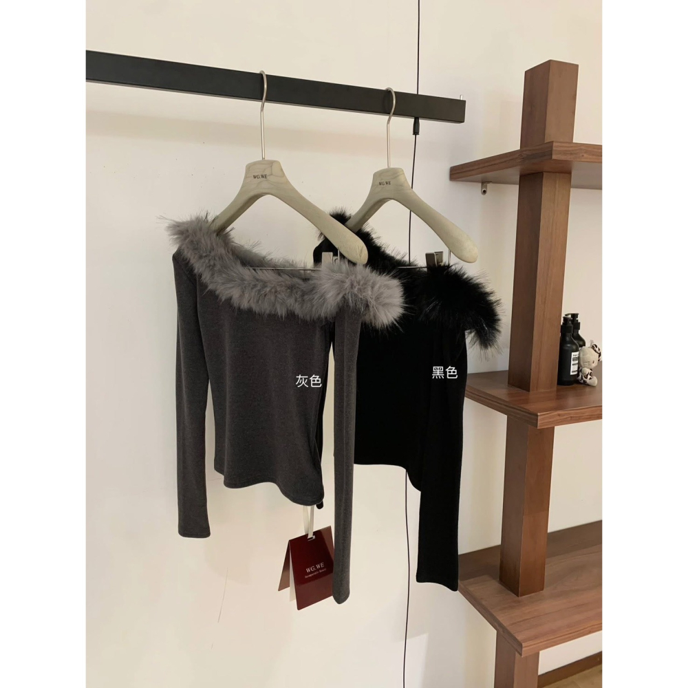 ✈️預購-//WGWE家 //斜肩毛絨拼接上衣~1.20-細節圖10