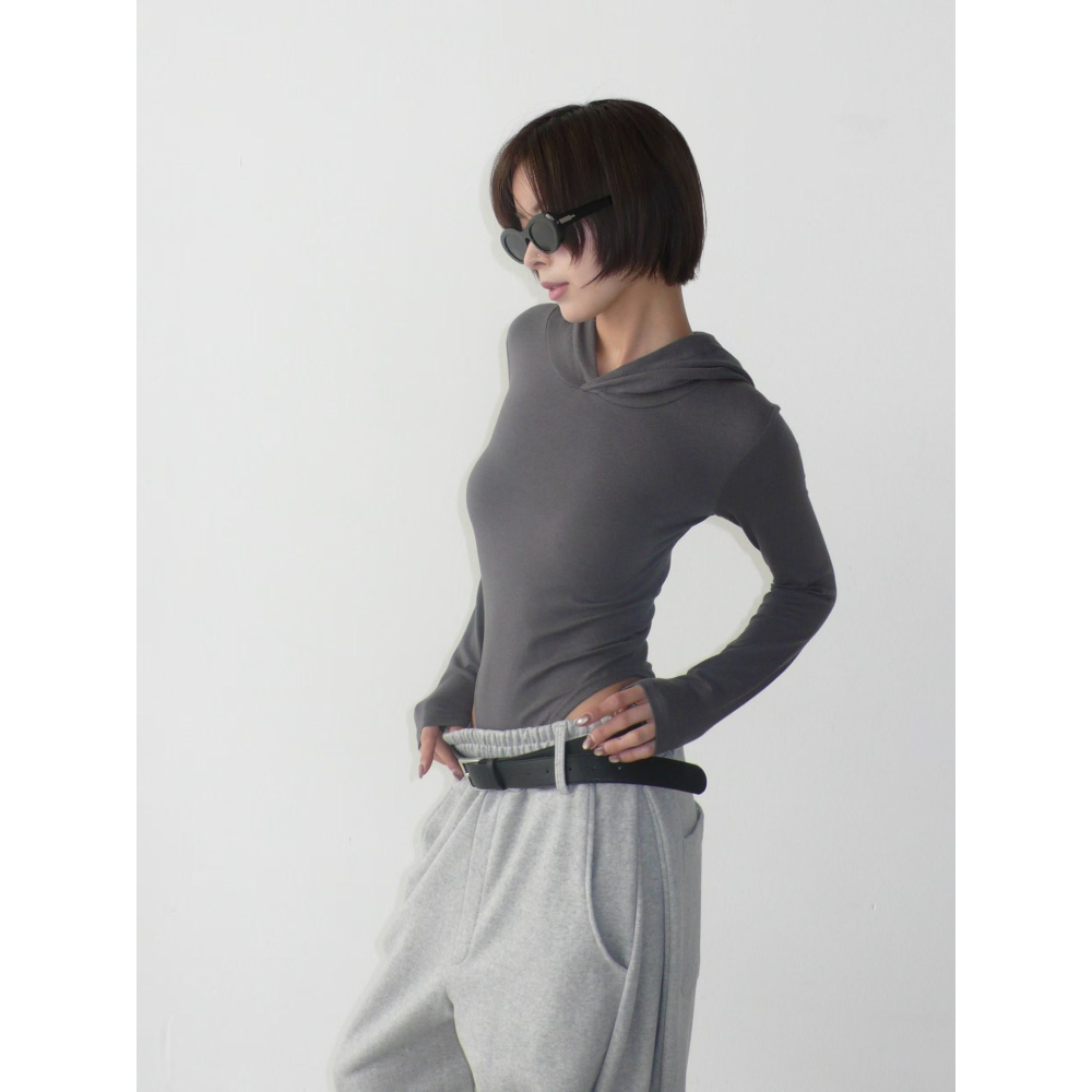 ✈️預購-韓國🇰🇷//修身連帽包臀上衣~3.31-細節圖2