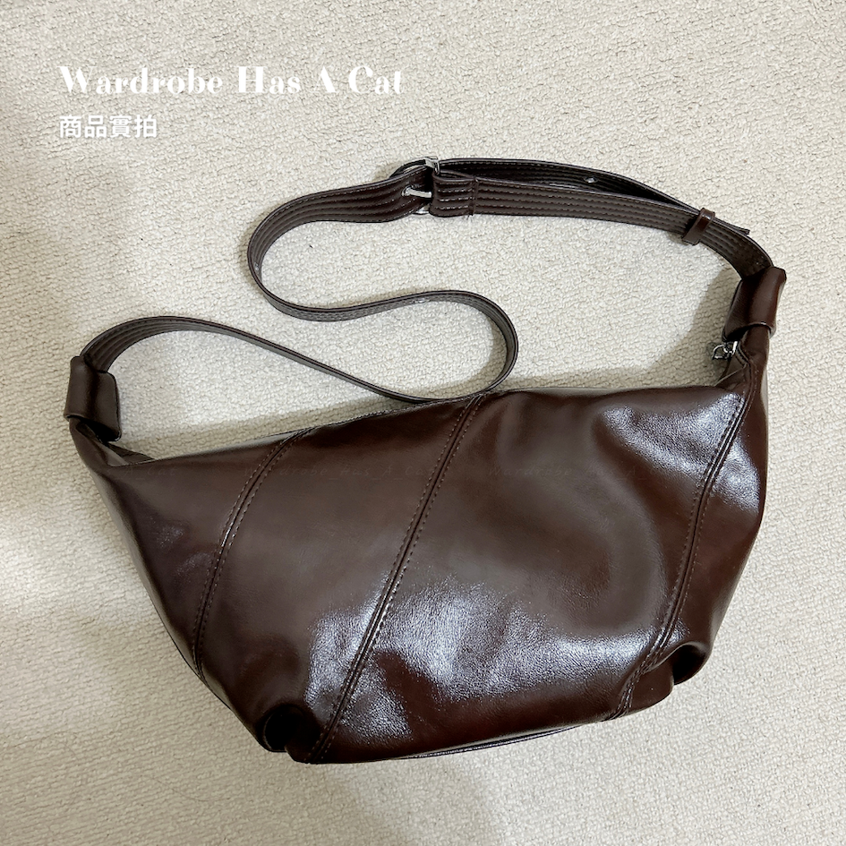 [WHAC] | 現貨 慵懶復古餃子包 美拉德包包 油皮斜背包 半月包 大容量油皮斜背包 秋冬百搭 牛角包-規格圖8