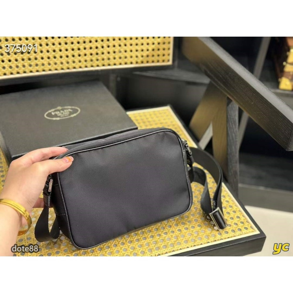 普拉達Prada三角標相機包斜挎包男生背也很好看女生背超帥單肩包-細節圖6