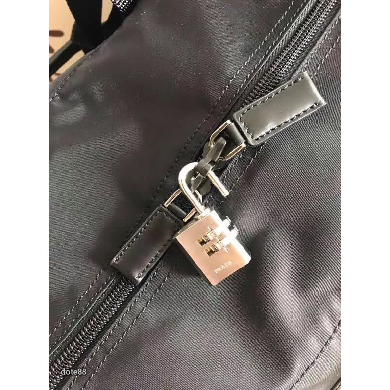 普拉達Prada三角標男女款旅行包進口面料細節做工精緻手提單肩斜挎空間容積比較大-細節圖5