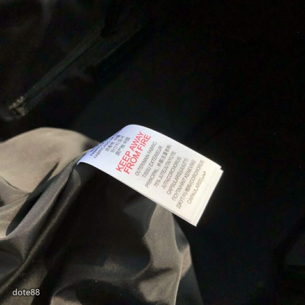 Burberry巴寶莉遠足旅行包全新TB提花系列旅行袋旅行季必備的時尚單品日常健身瑜伽或者運動可以當儲物包-細節圖9
