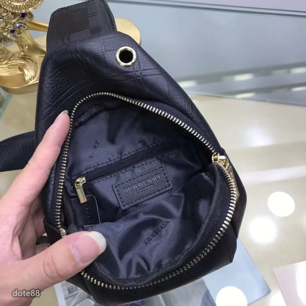 Burberry巴寶莉進口頭層牛皮經典格子紋柔軟舒適手感超好高品質五金特別有檔次節日生日送人禮物大容量出門必備時尚潮流-細節圖8