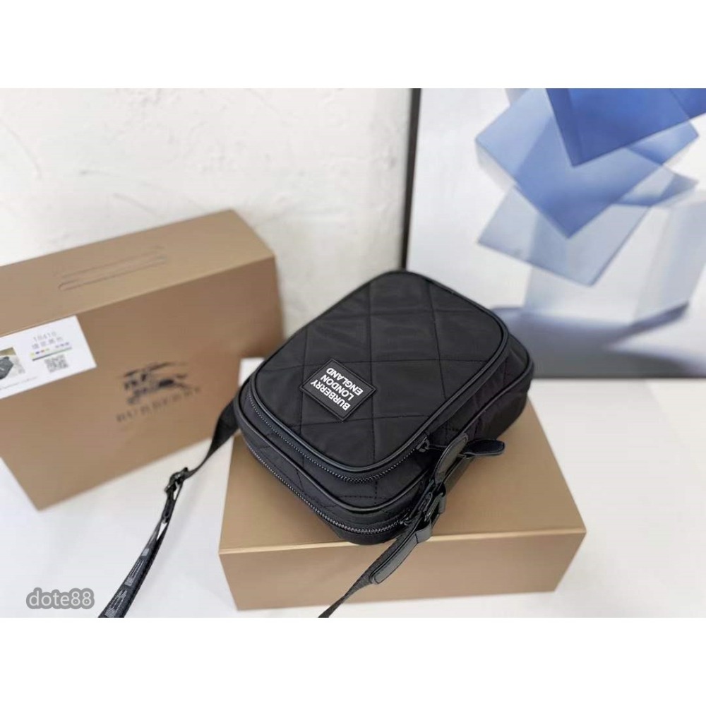 Burberry巴寶莉男士專櫃單肩斜挎胸包腰包專櫃經典男士胸包採用進口原版面料大容量包包可裝手機充電寶休閒 運動 逛街-細節圖7
