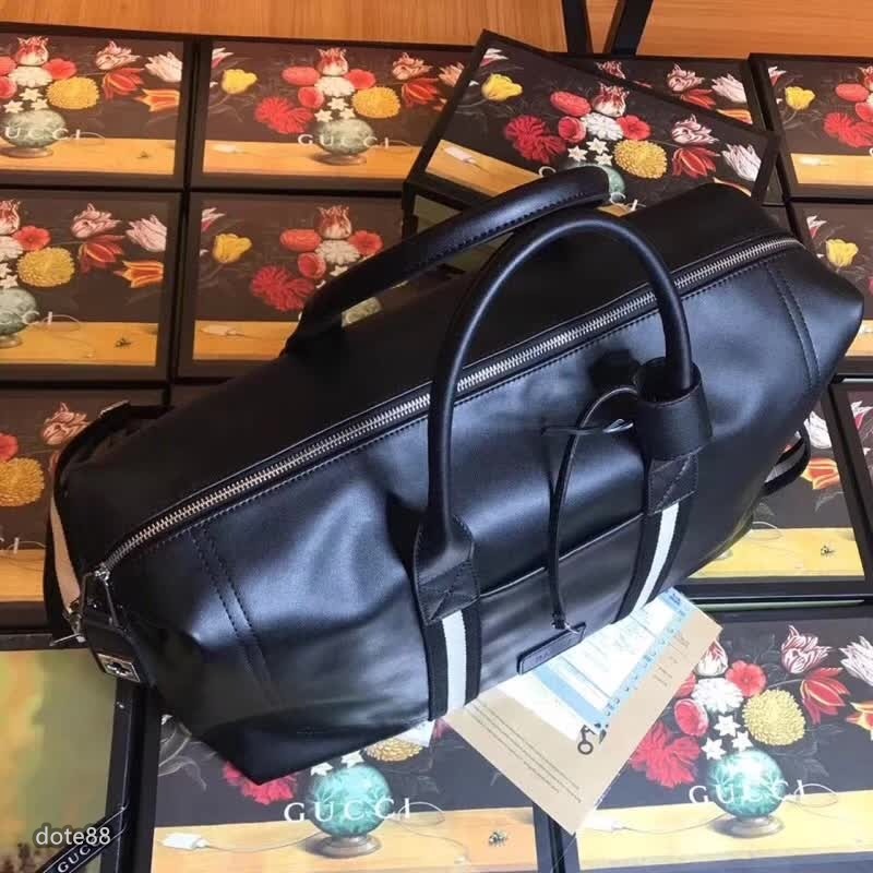 BALLY巴厘新款式男士旅行袋手提包進口二層皮定制專用五金拉鍊拉合順滑休閒 運動健身包百搭 簡約 時尚潮流行  奢華-細節圖2